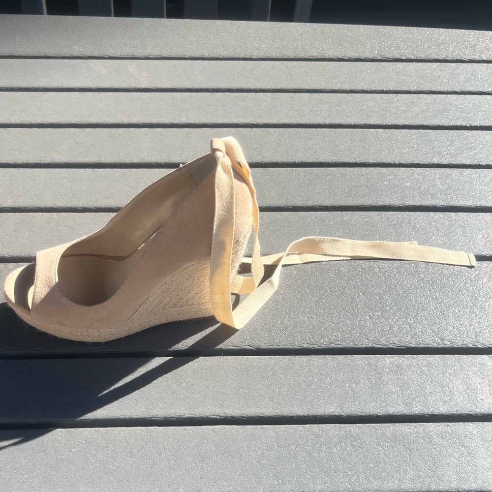 Jessica Simpson; Cream; Open-Toe; 5in Platform Wedges; Removable Ankle Tie; 9.5 - Picture 9 of 11